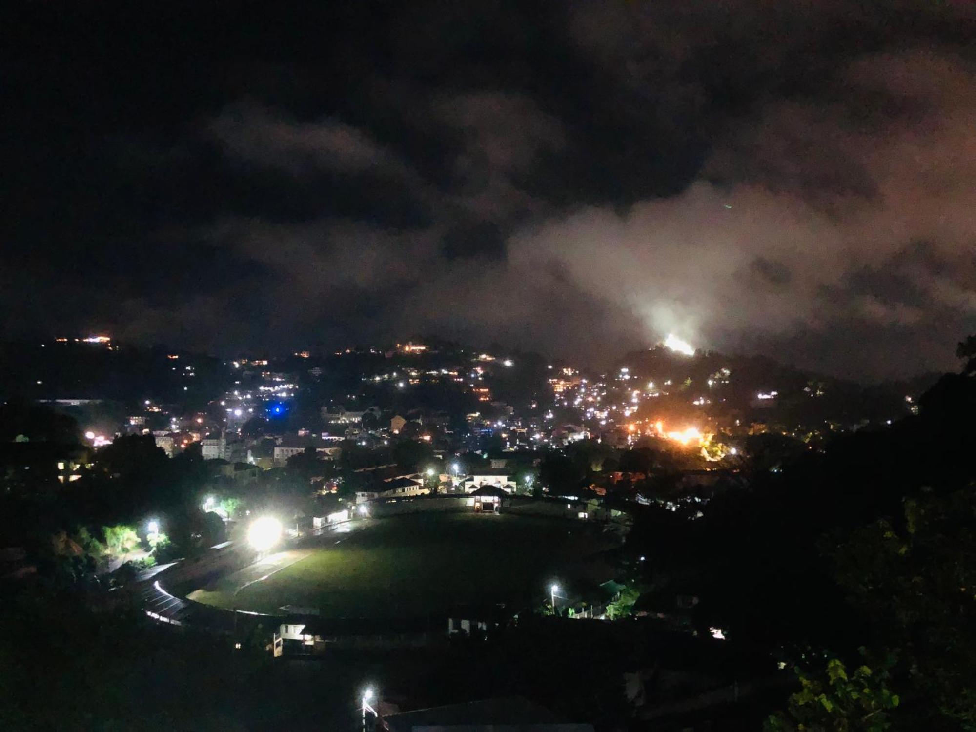 The Ten Stay Kandy Exteriör bild